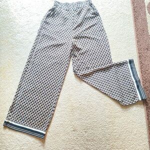 Beautiful flare pants very light